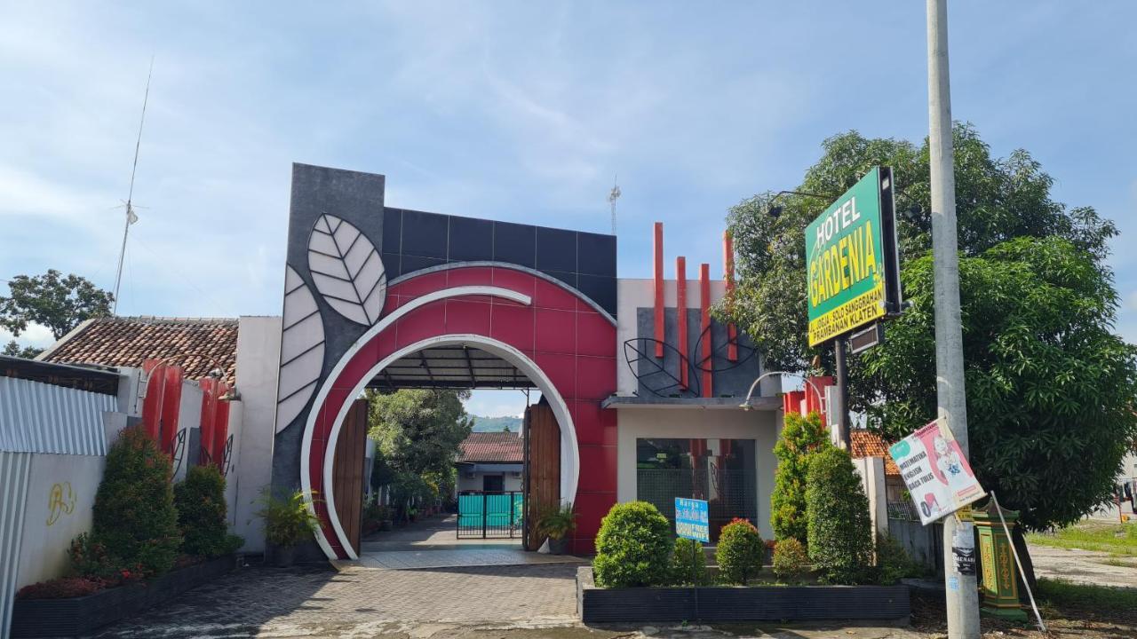 Oyo 90831 Hotel Gardenia Prambanan Surakarta  Exterior photo